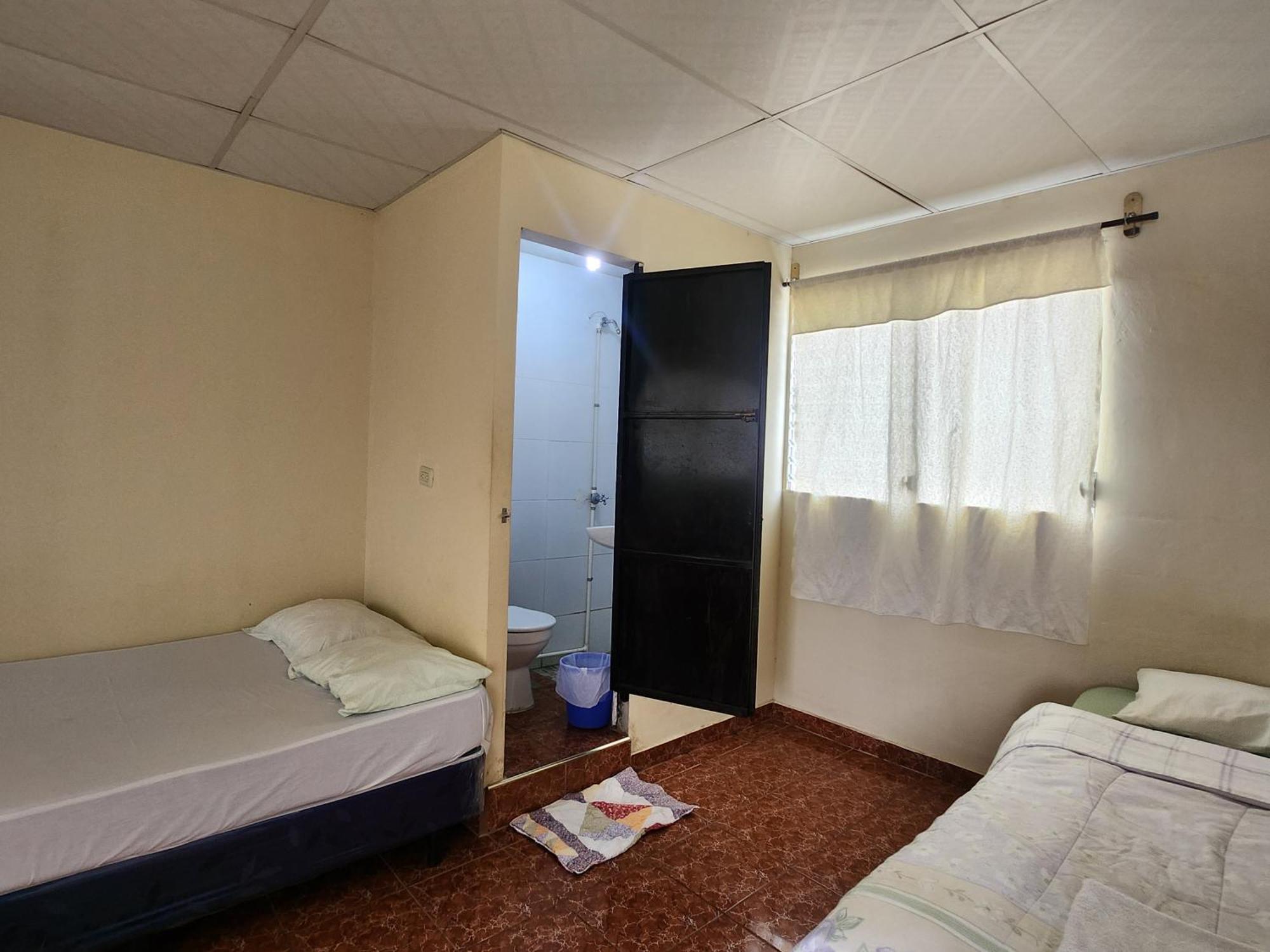 Hostal Carolinas Juayua Exterior photo