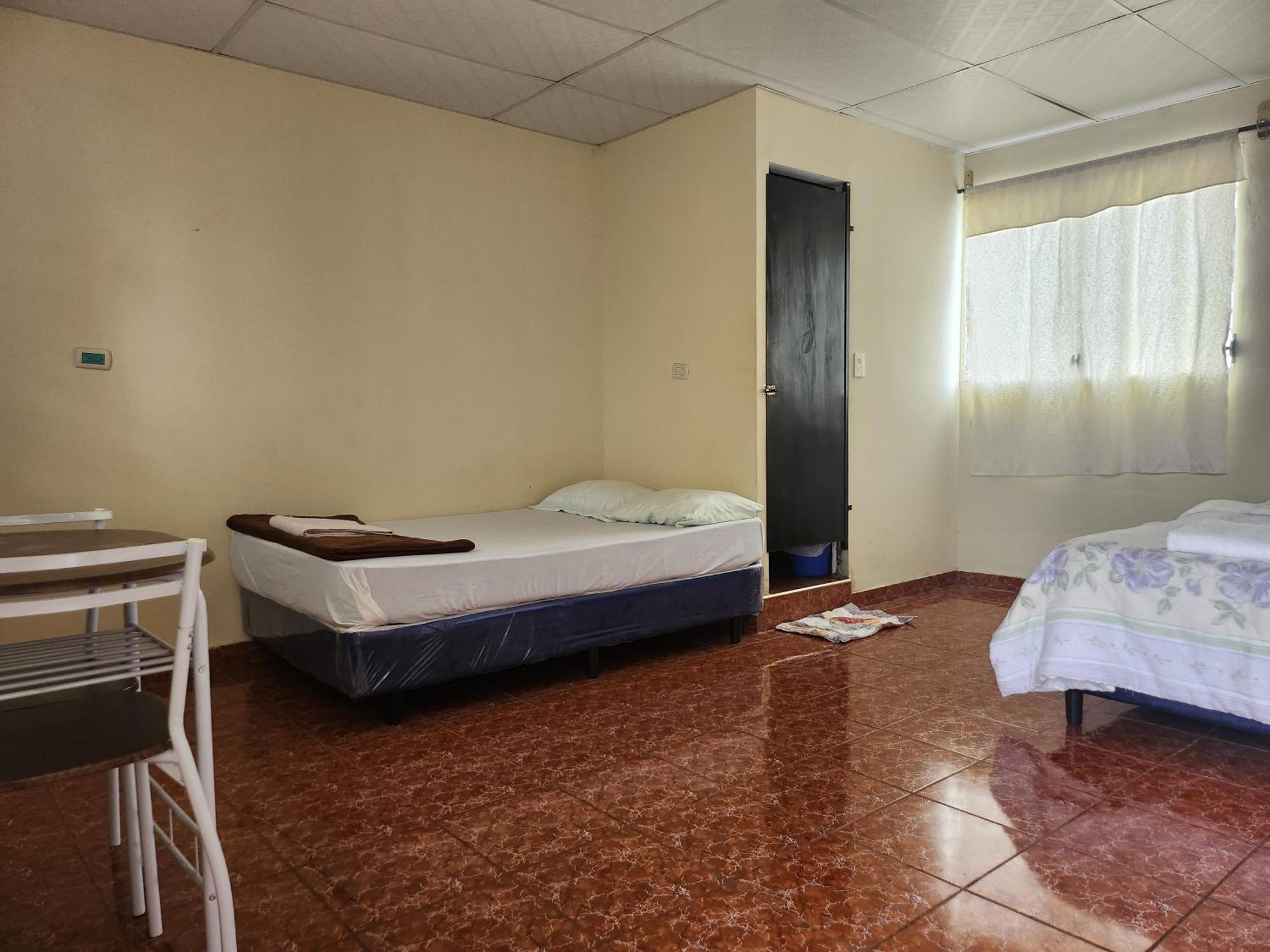 Hostal Carolinas Juayua Exterior photo